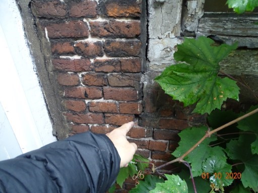 verzakkingen en scheuren in het metselwerk verzakkingen en scheuren in het metselwerk